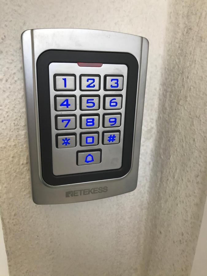 Apartment Stockholm, top renoviert, 35qm, Köln nah Bergisch Gladbach Exteriör bild